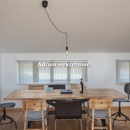 hause in Podgora near the beach