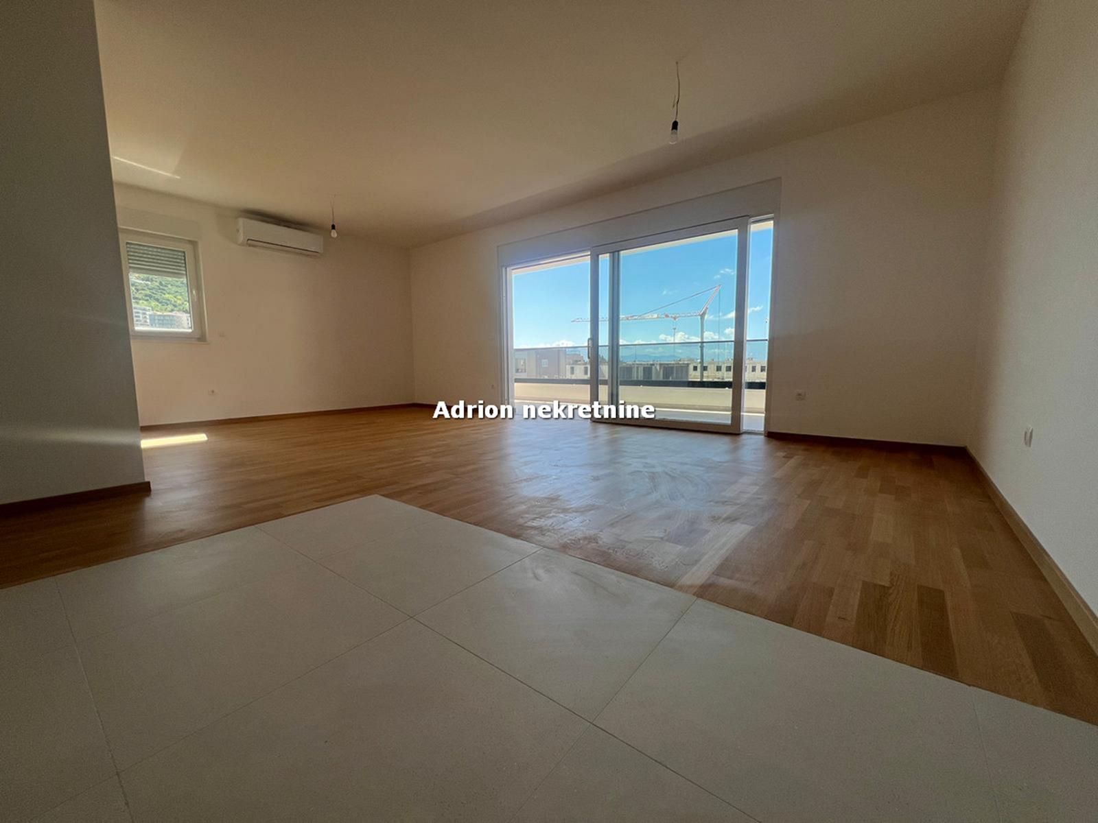 PROPERTY IN MAKARSKA 