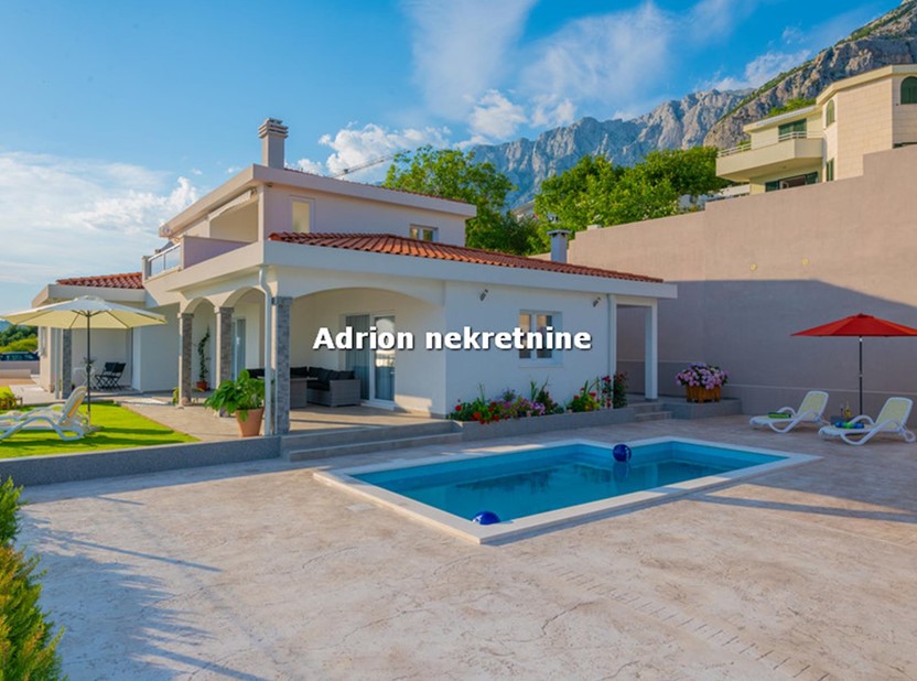 PROPERTY IN MAKARSKA